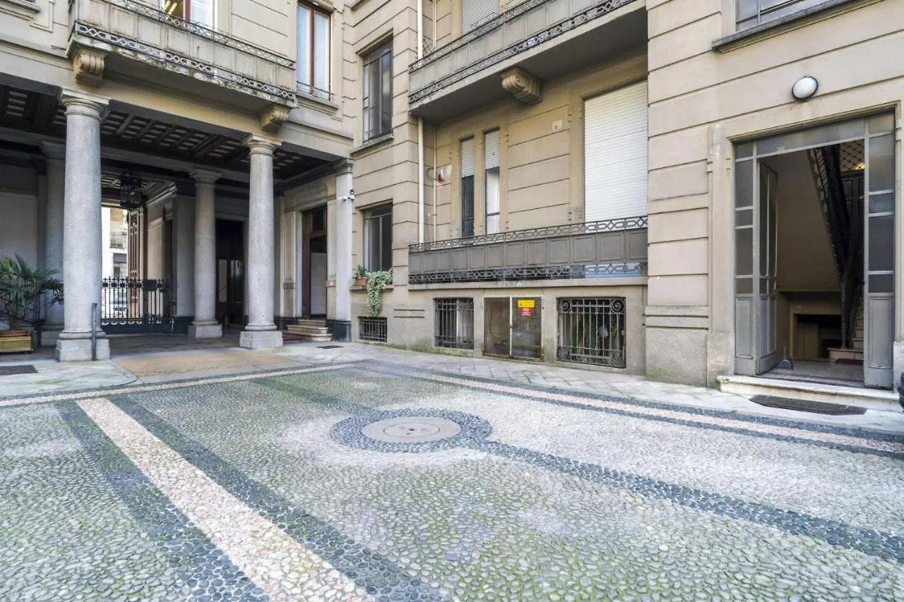 Easylife - Comoda Residenza Con Terrazzino Abitabile In Zona Sant Ambrogio Milano Appartamento